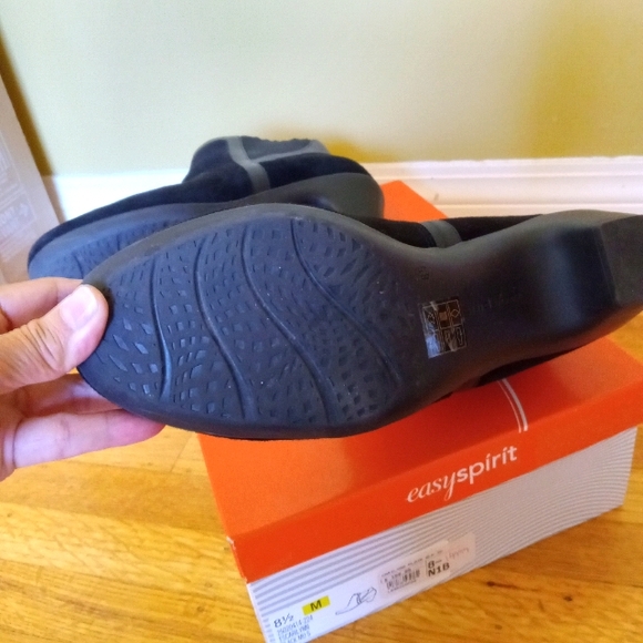 Easyspirit  suade  ankle  boots - Picture 4 of 8